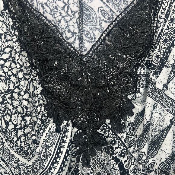 One World Live & Let Live Boho Sleeveless Black White Handkerchief Hem Size 3X - Picture 4 of 11